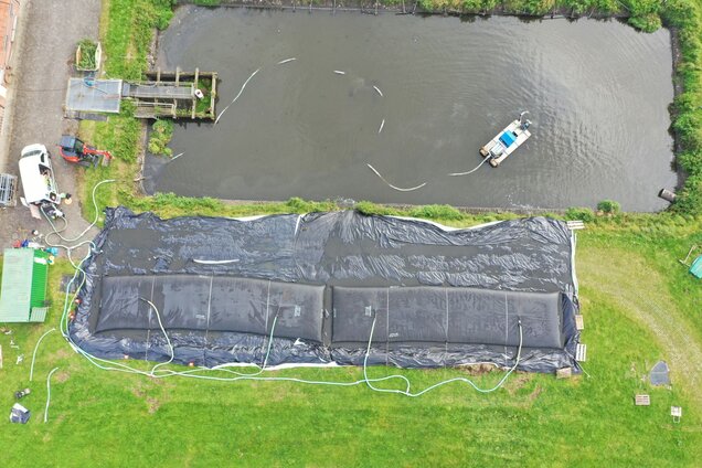 Aufbau der Entschlammung in Lichtennau Aufbau der Entschlammung in Lichtennau